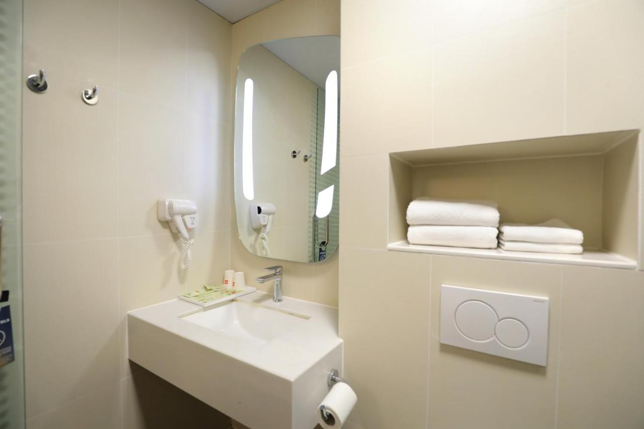 Ibis Dujiangyan Hotel Chengdu Zewnętrze zdjęcie