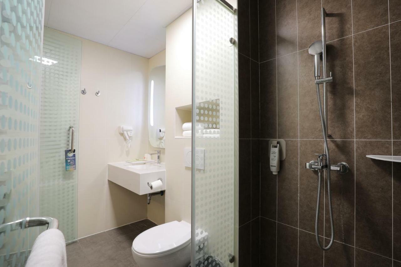 Ibis Dujiangyan Hotel Chengdu Zewnętrze zdjęcie