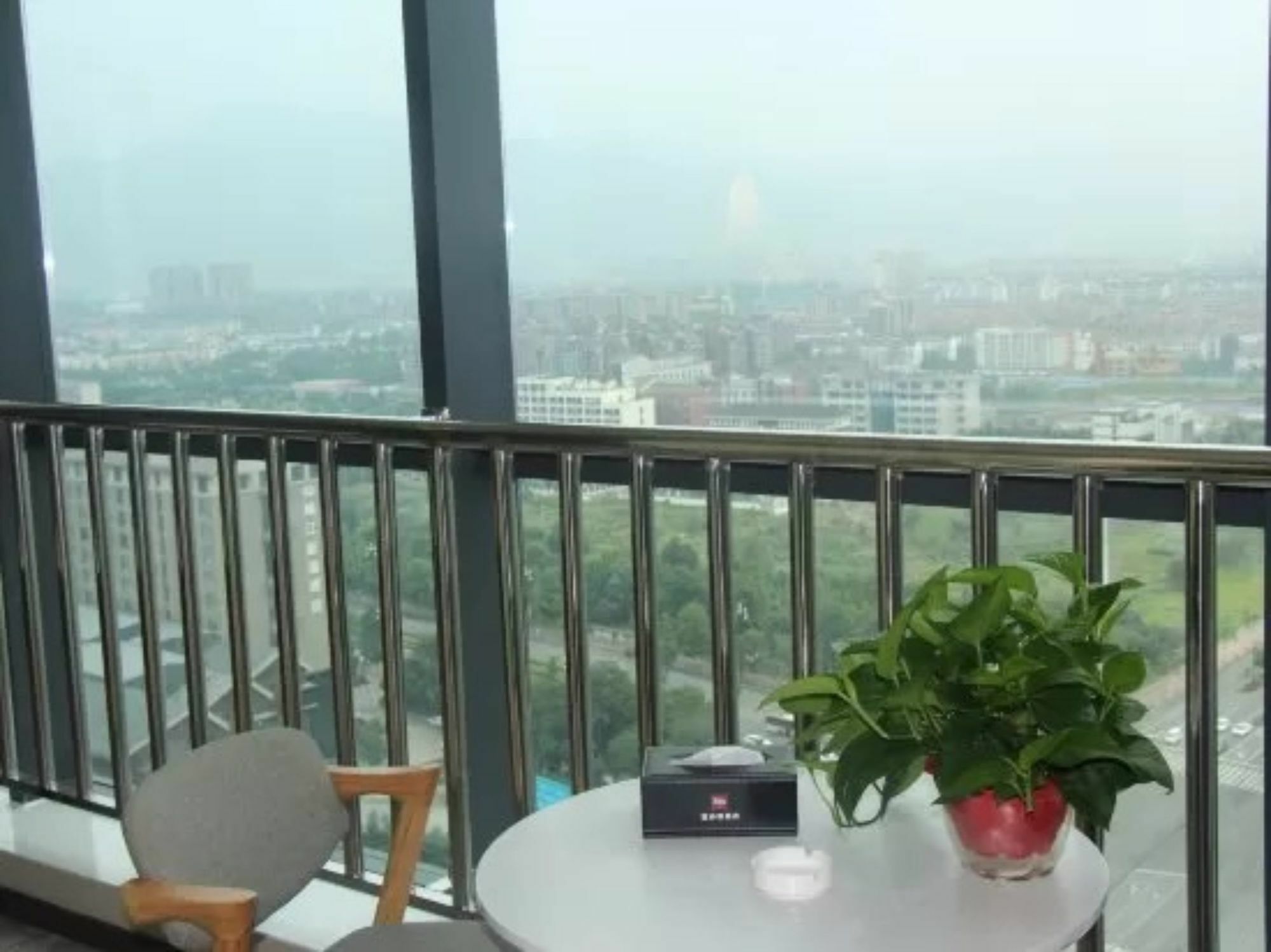 Ibis Dujiangyan Hotel Chengdu Zewnętrze zdjęcie