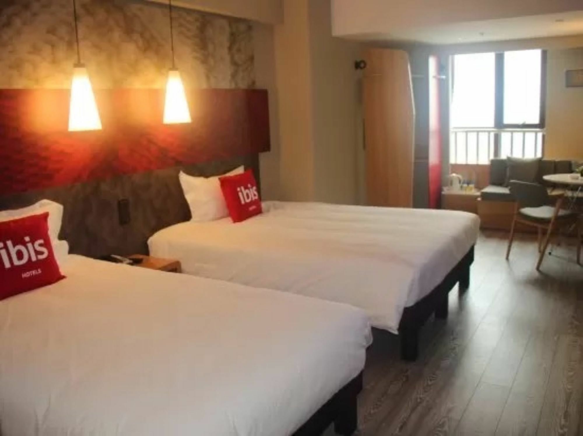 Ibis Dujiangyan Hotel Chengdu Zewnętrze zdjęcie